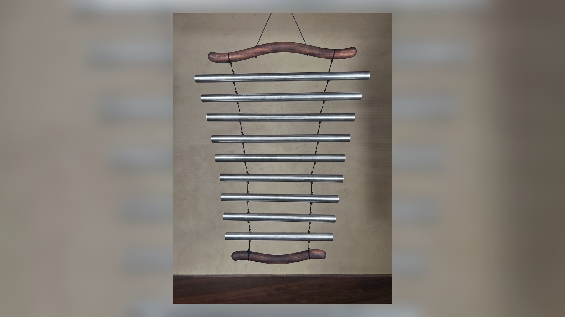 une - Sound objects for resonance and perception